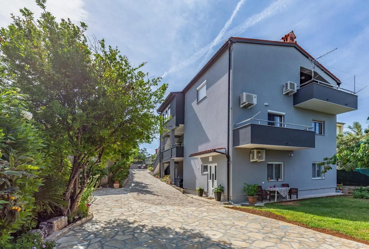 Apartment Lorencin Milka Medulin