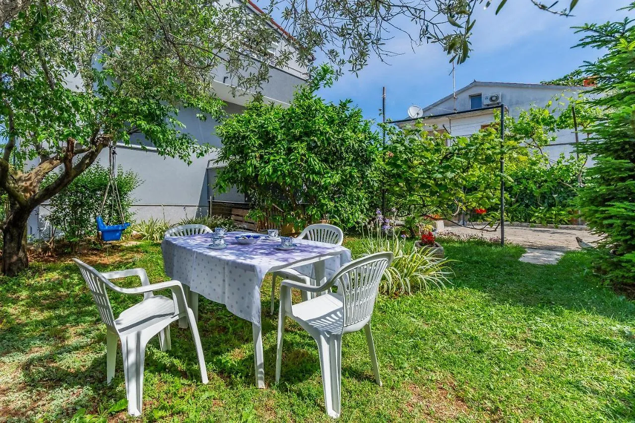 Apartment Lorencin Milka Medulin