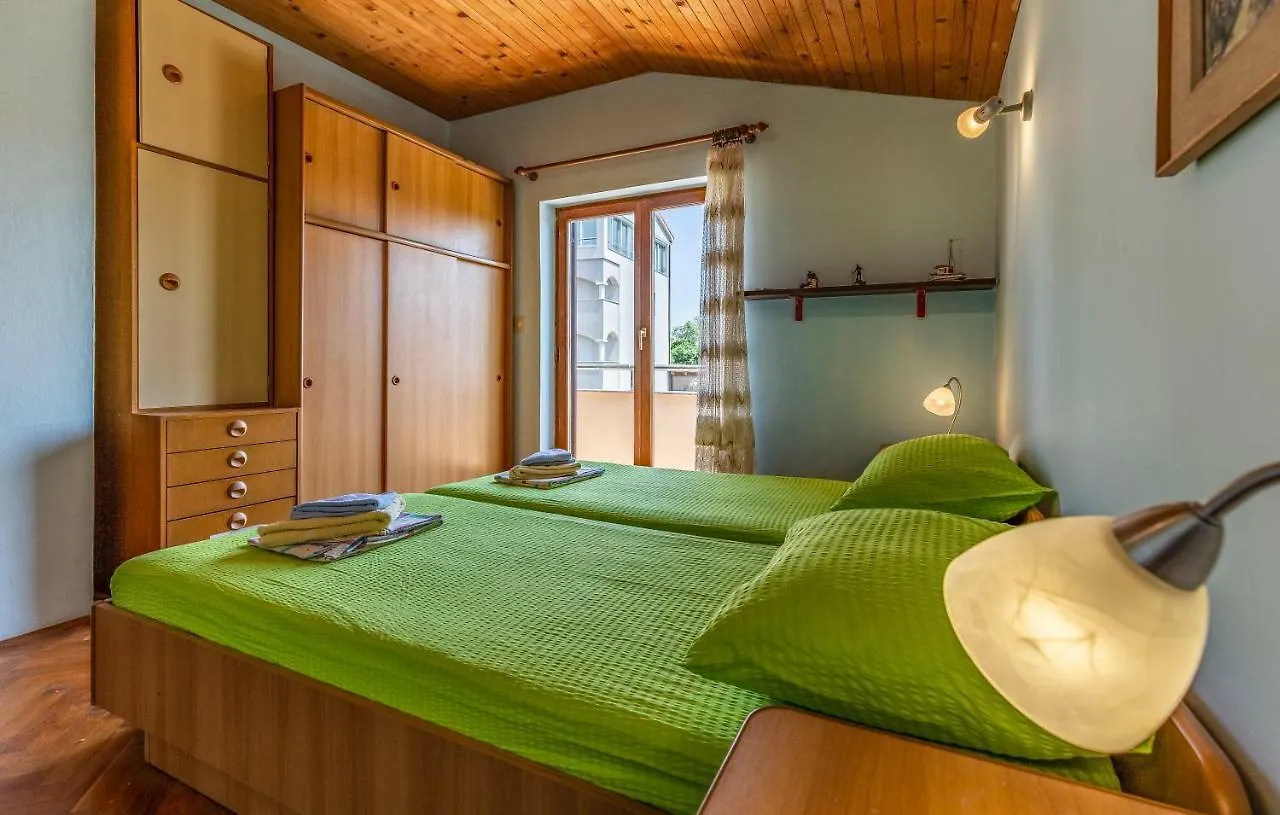 Apartment Lorencin Milka Medulin