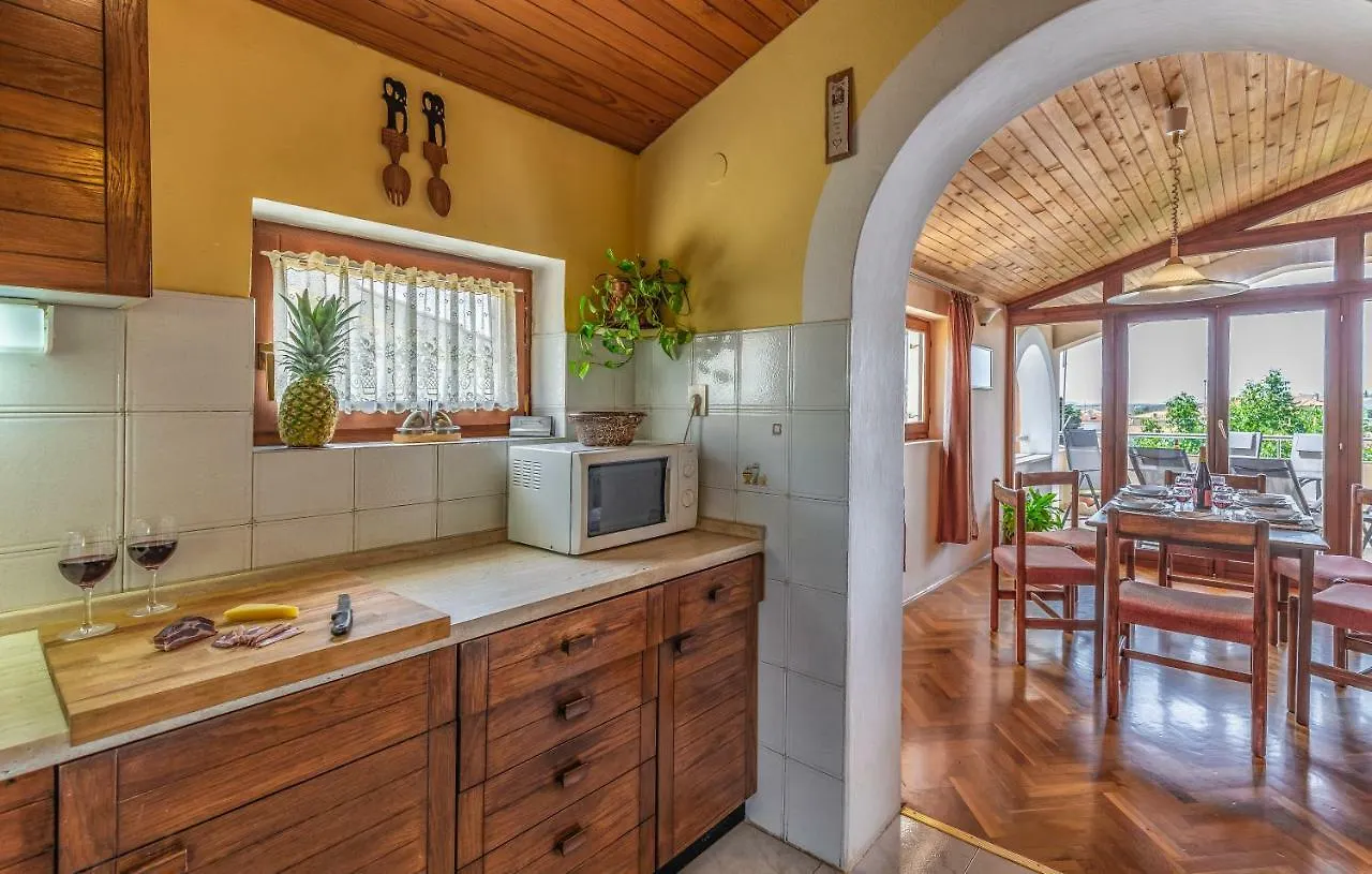Apartment Lorencin Milka Medulin 0*,  Croatia
