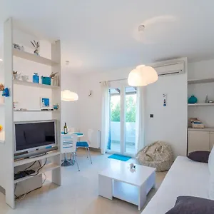 apartments-keran.hotelinzadar.com/